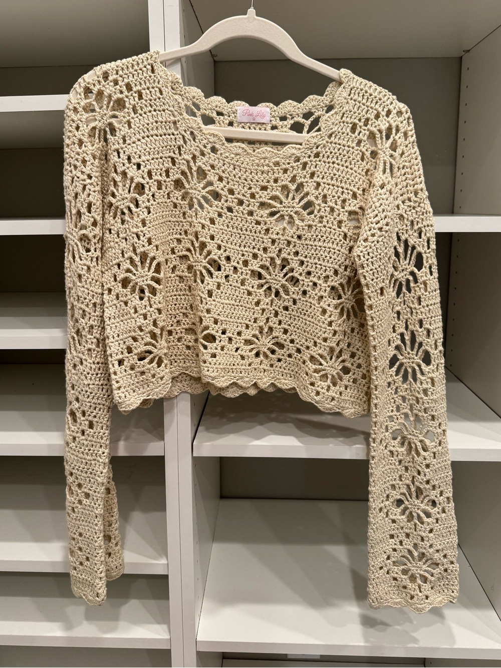 Pink Lily Cream Long-Sleeve Floral Crochet Crop Top, Size M